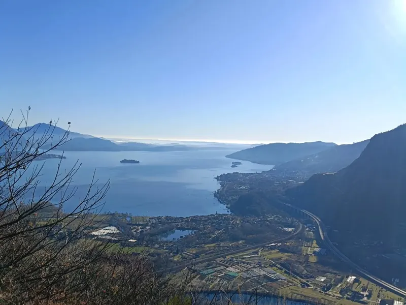 Il Lago Maggiore e il Lago di Mergozzo visti dal Montorfano