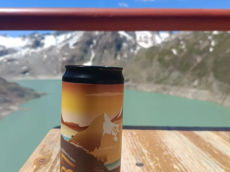 Paesaggio durante l'escursione: Rifugio Somma Lombardo e Lago del Sabbione